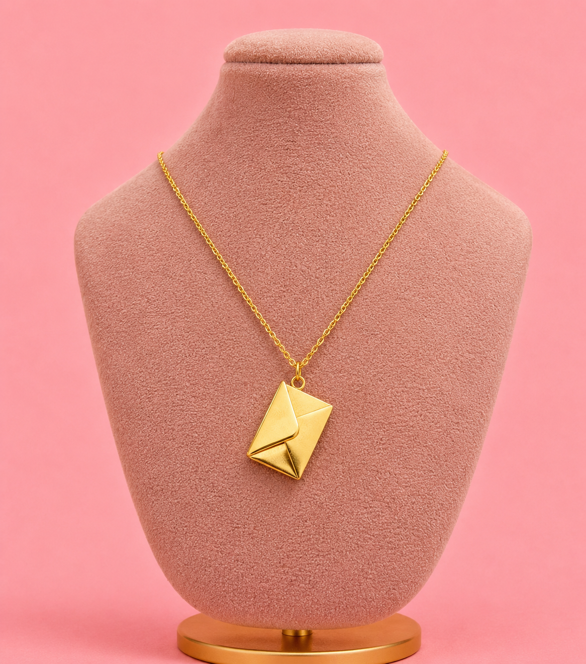 Collier enveloppe