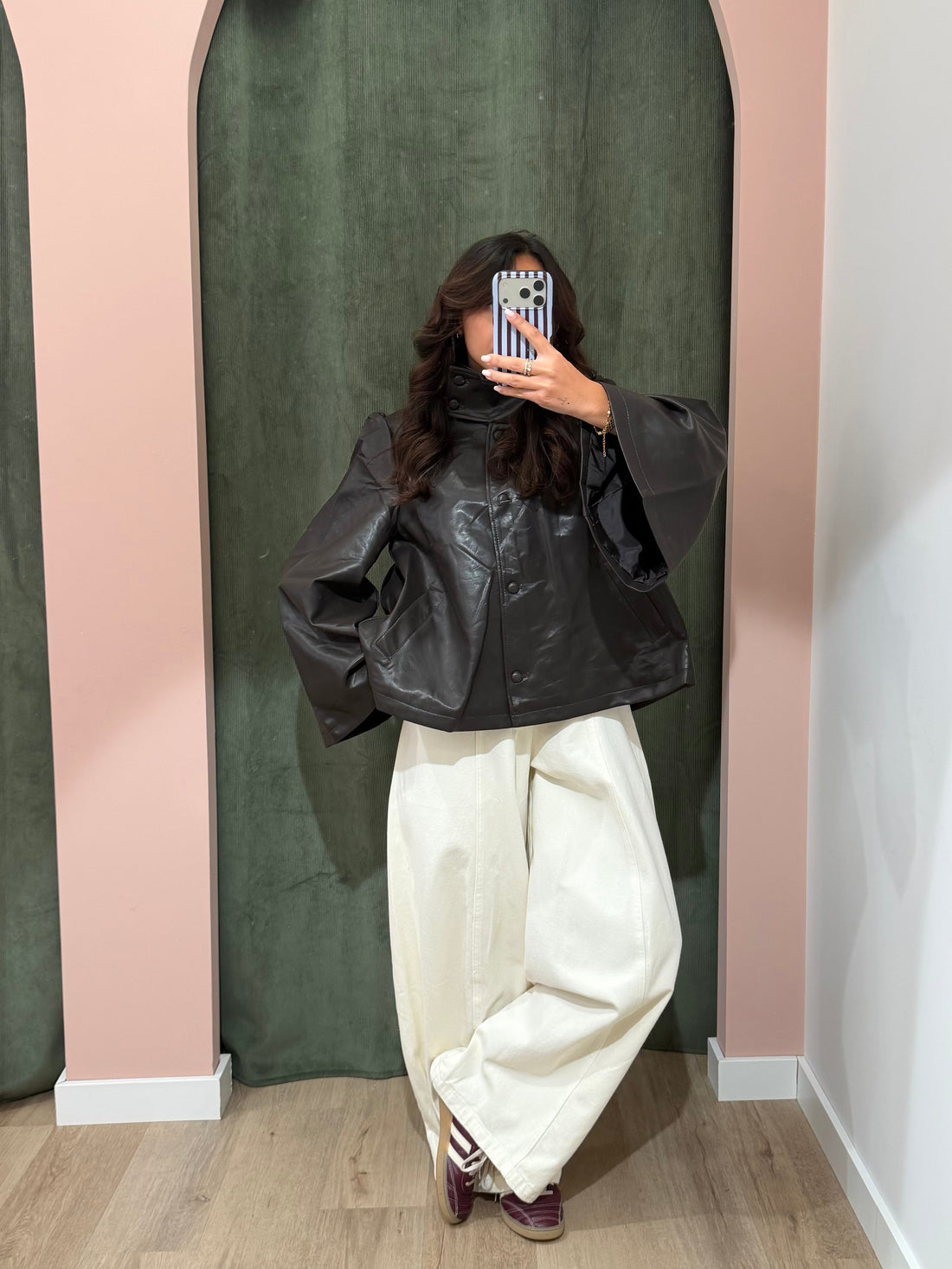 Cape ”Livia”